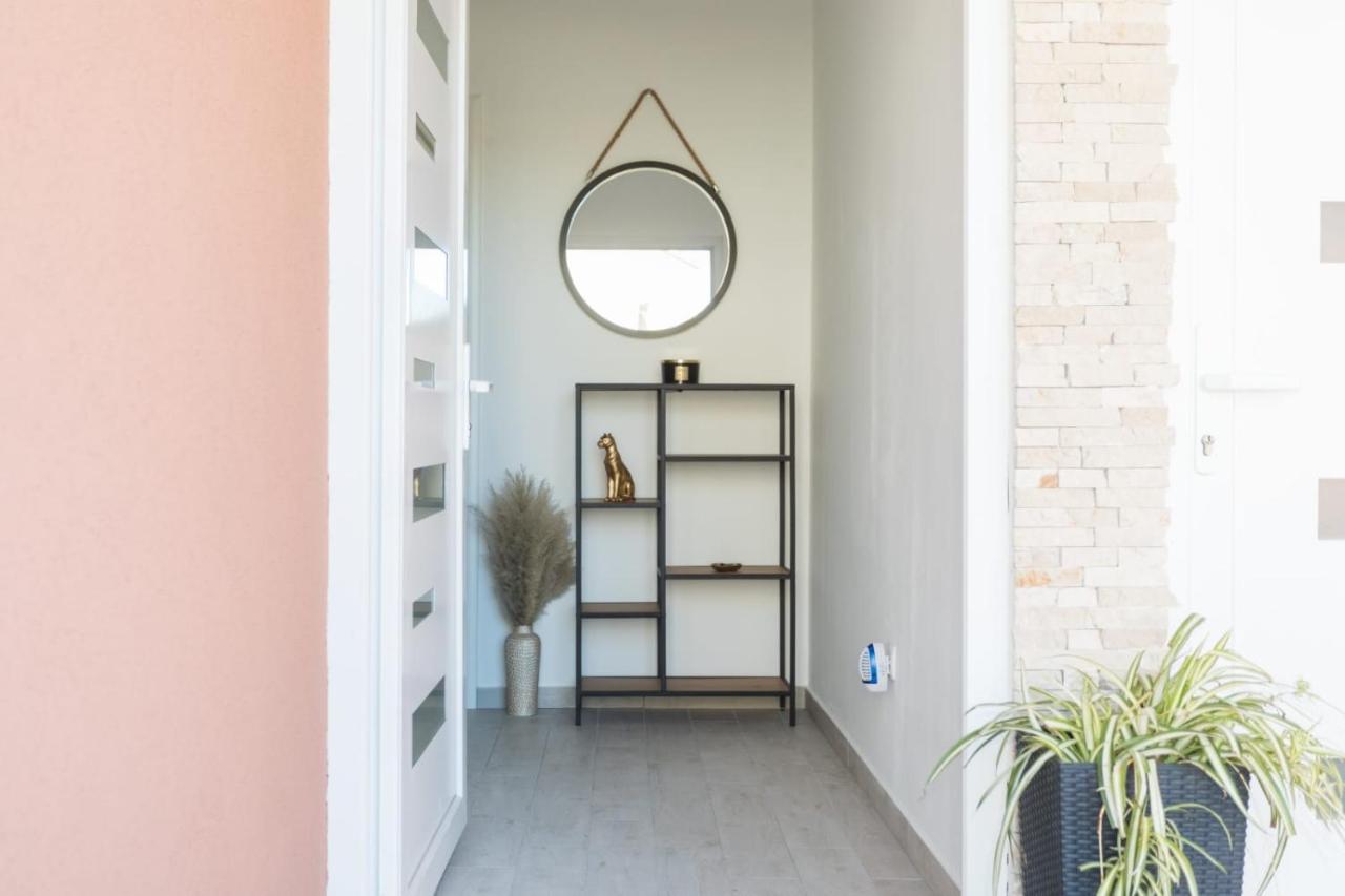 Bloom Apartment Split Extérieur photo