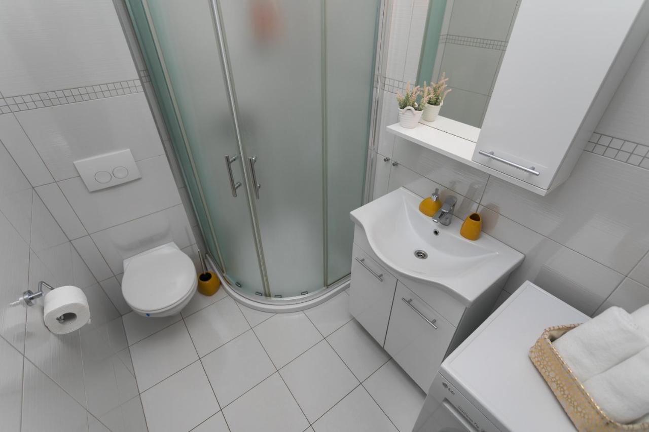 Bloom Apartment Split Extérieur photo