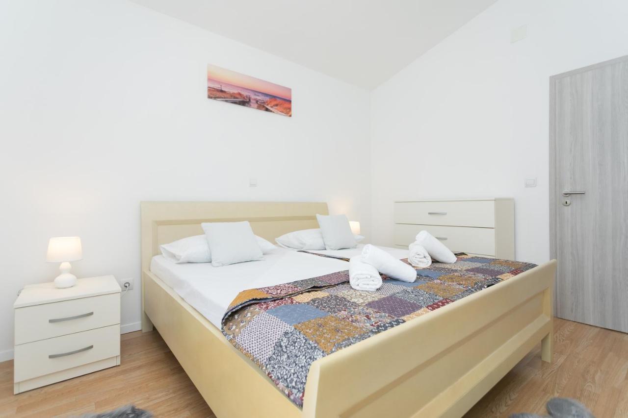 Bloom Apartment Split Extérieur photo