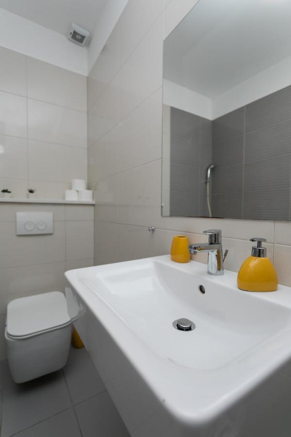 Bloom Apartment Split Extérieur photo