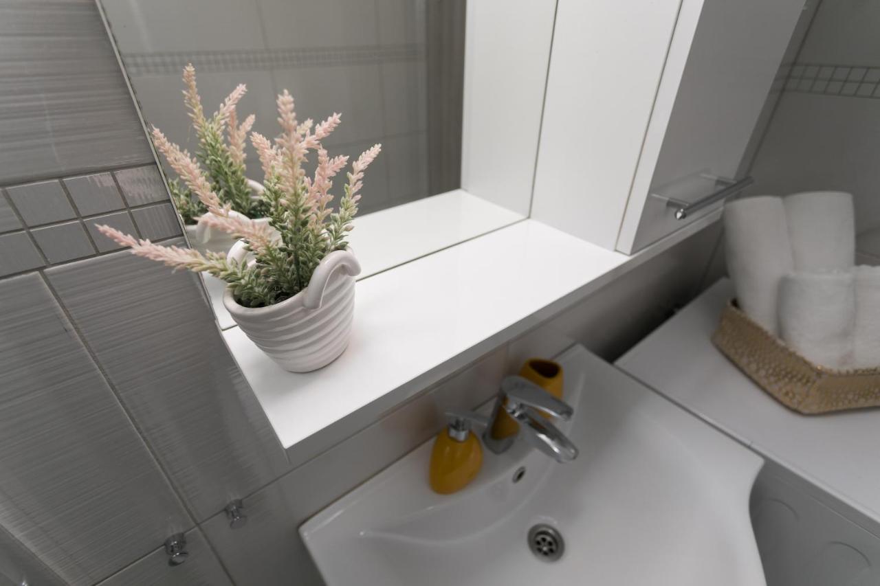 Bloom Apartment Split Extérieur photo