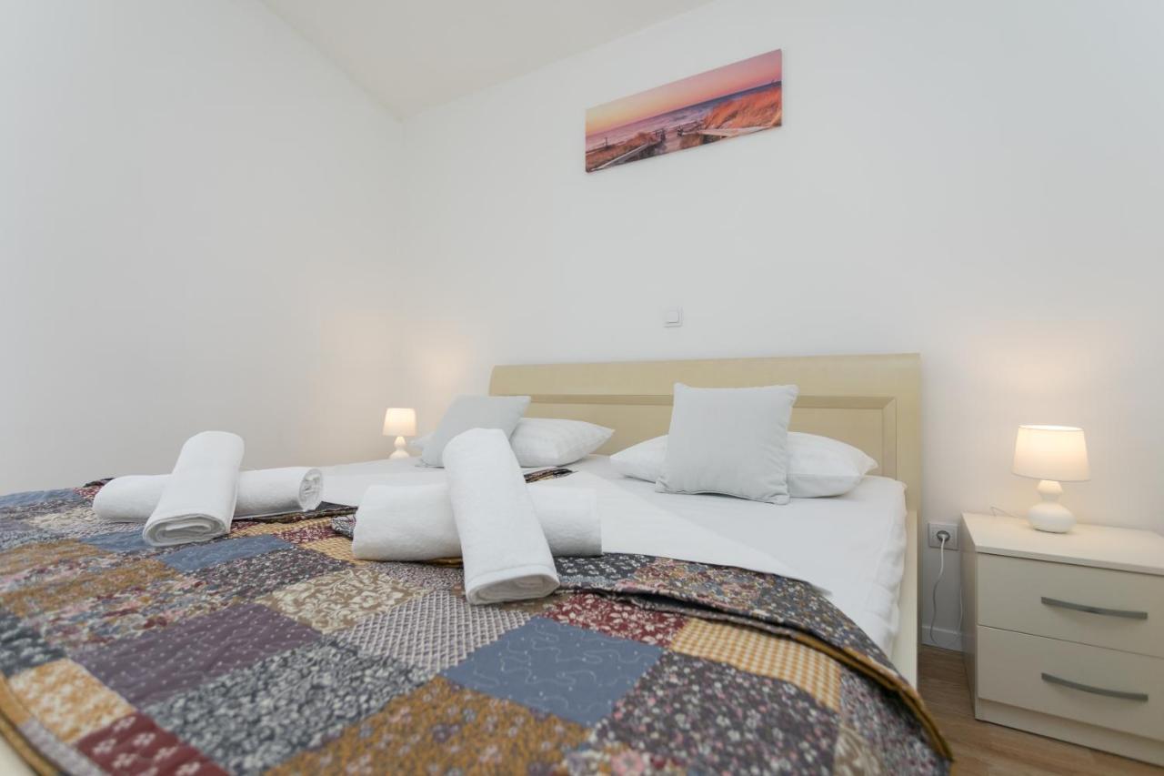 Bloom Apartment Split Extérieur photo