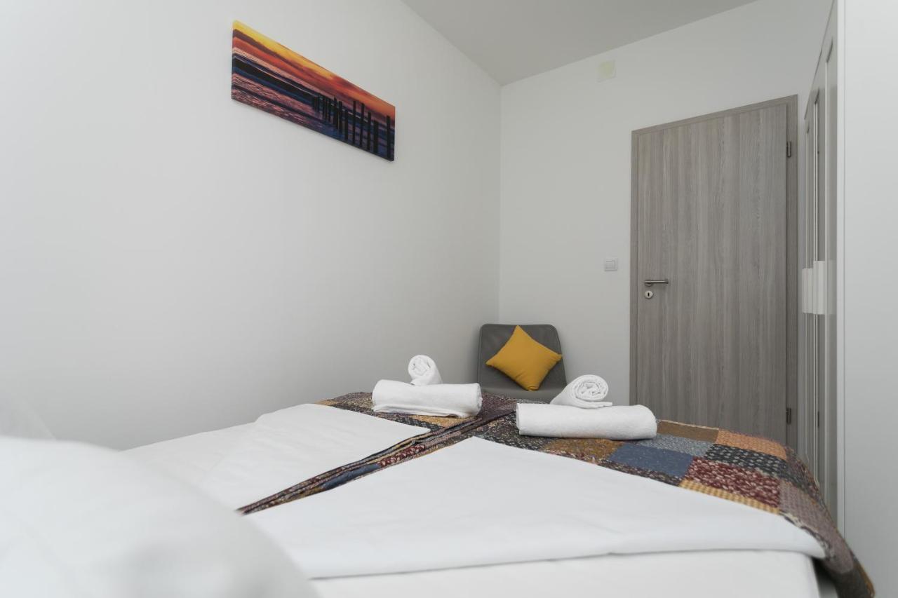 Bloom Apartment Split Extérieur photo